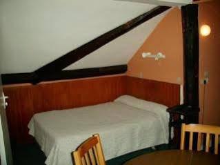 Hotel De Nevers 오네수부아 외부 사진